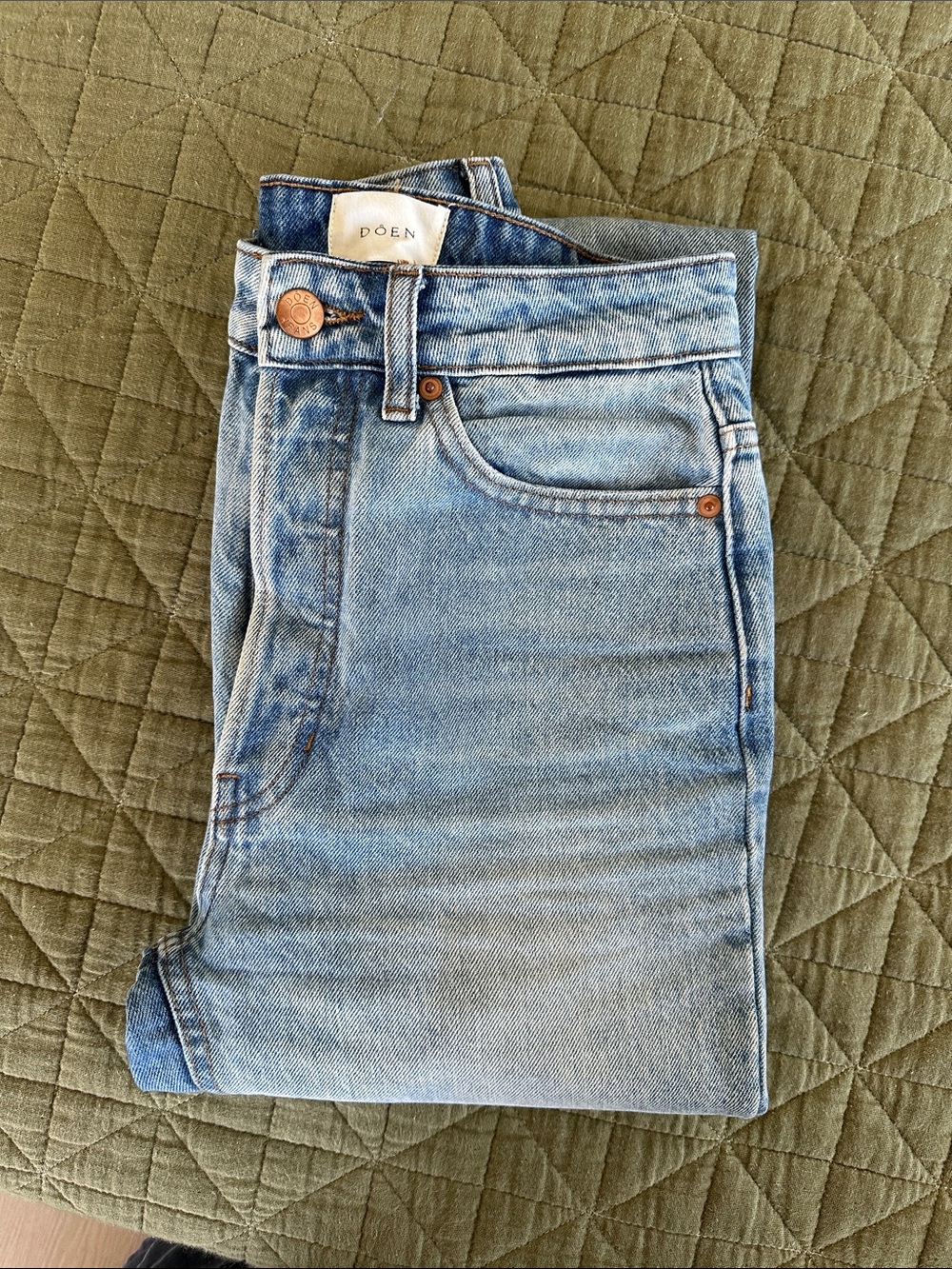Doen Diana Light Wash Denim Jeans - Blue
